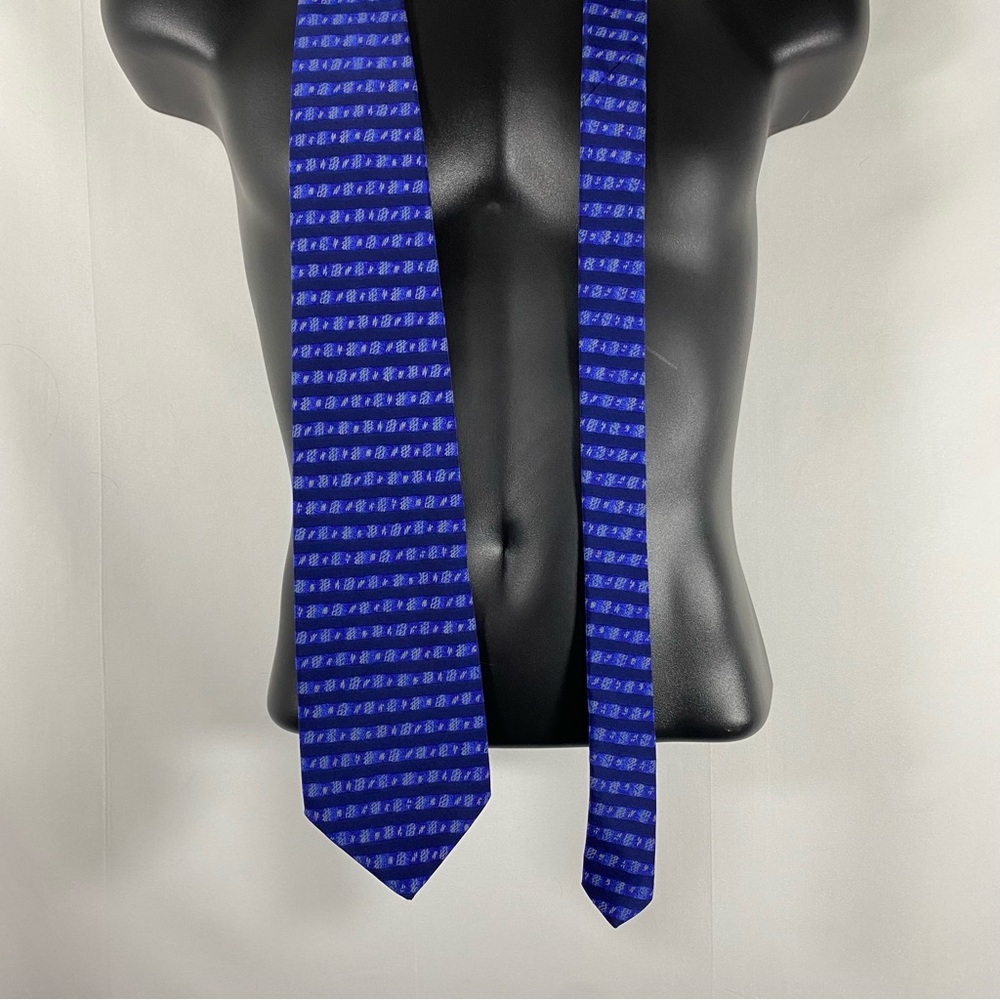 Oscar De La Renta Blue Patterned Men's Tie